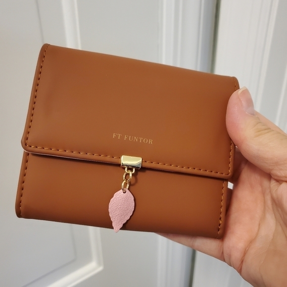 NWOT FT FUNTOR RFID Wallet, Leaf Card holder Trifold, PU Leather, Classic - Picture 9 of 10